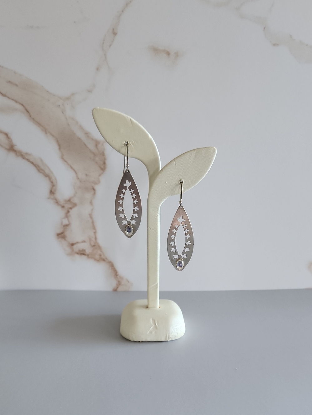 Holly Yashi Silver Cutout Moonstone Drop Earrings